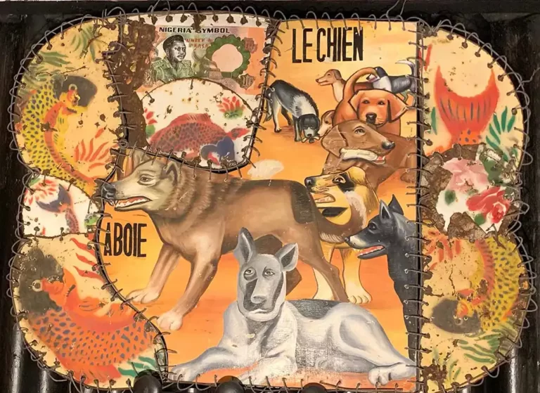 Assemblage de tôle émaillée , Le chien aboie.